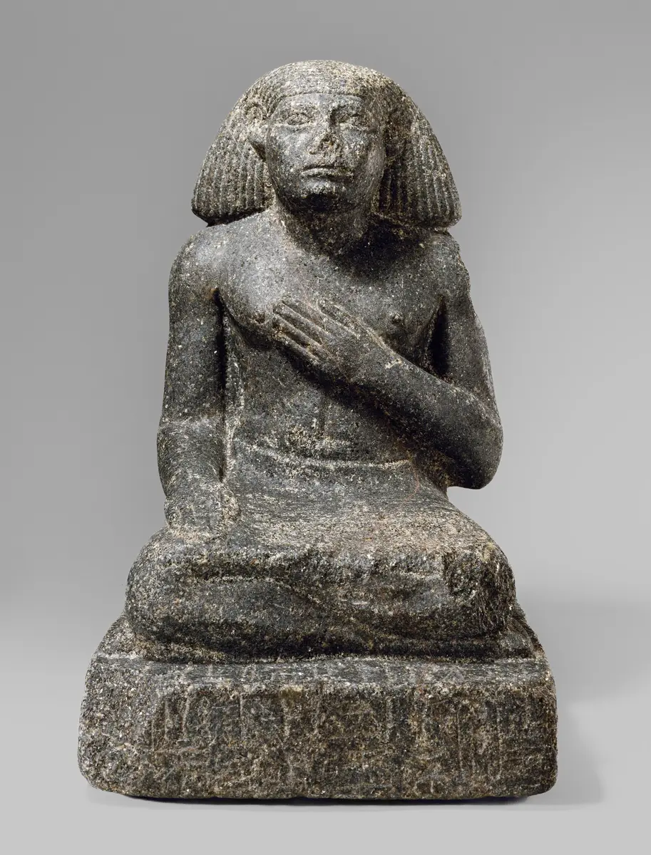 Sitzstatue des Sebek-em-inu