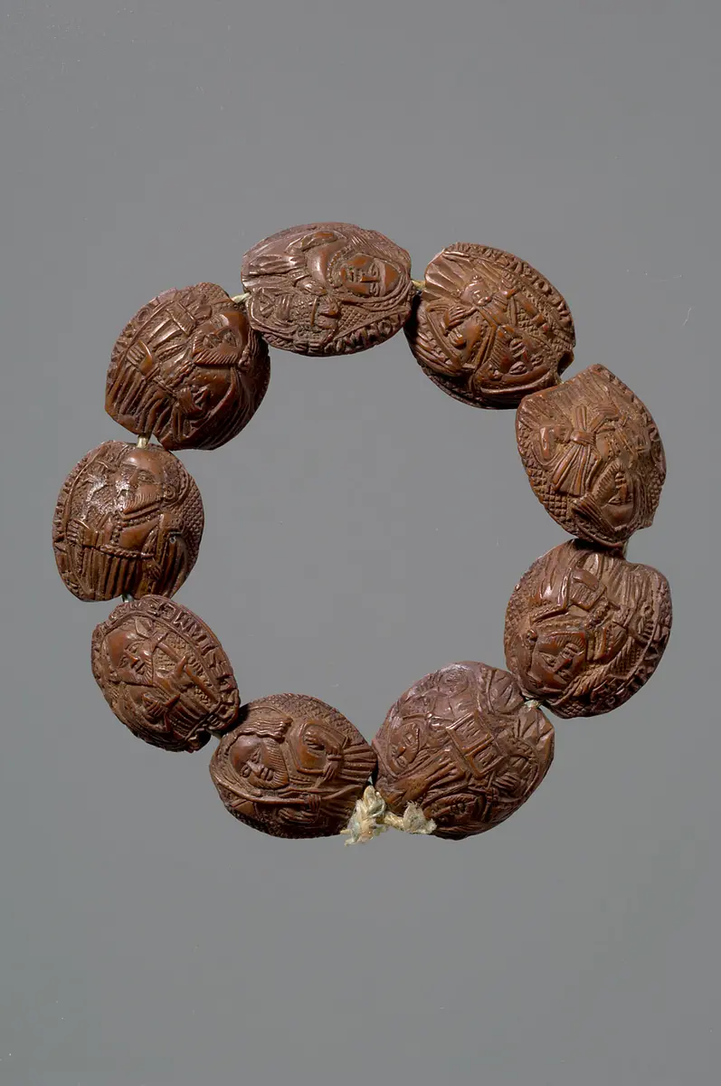 Kette mit Brustbildern der Apostel