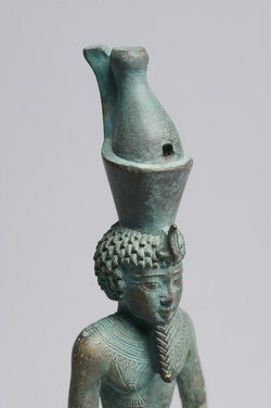 Schreitender Gott Neferhotep