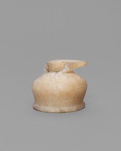 Kohl-Töpfchen mit Schminkstift