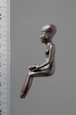 Sitzender Imhotep