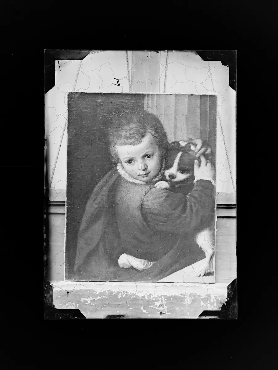 Knabe mit Hund
