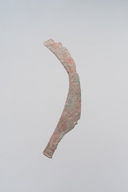 Messer oder Schwert mit gekrümmter Klinge