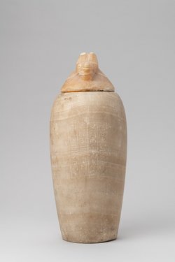 Kanope der Henut-taui mit Deckel in Form eines Schakalkopfes