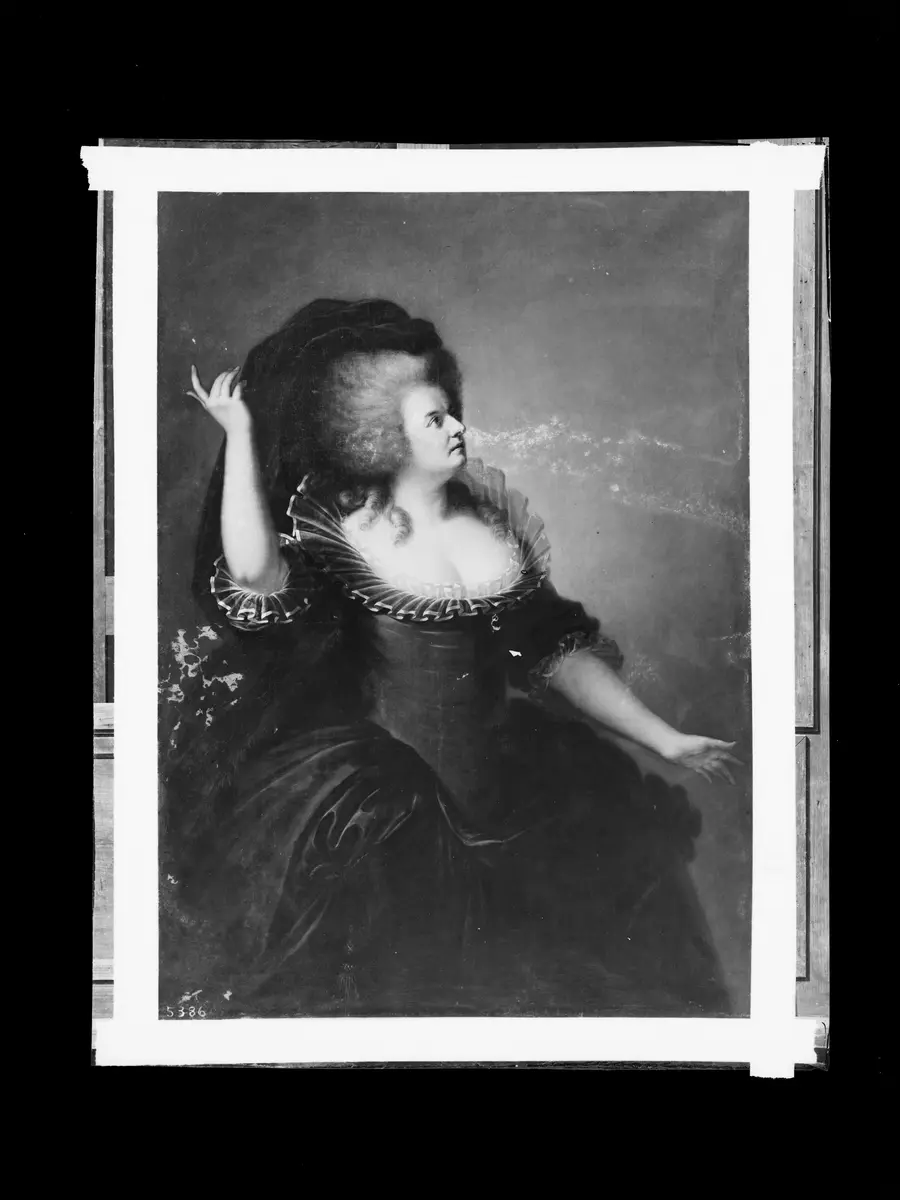 Rosalia Marie Nouseul als Königin Elisabeth in 