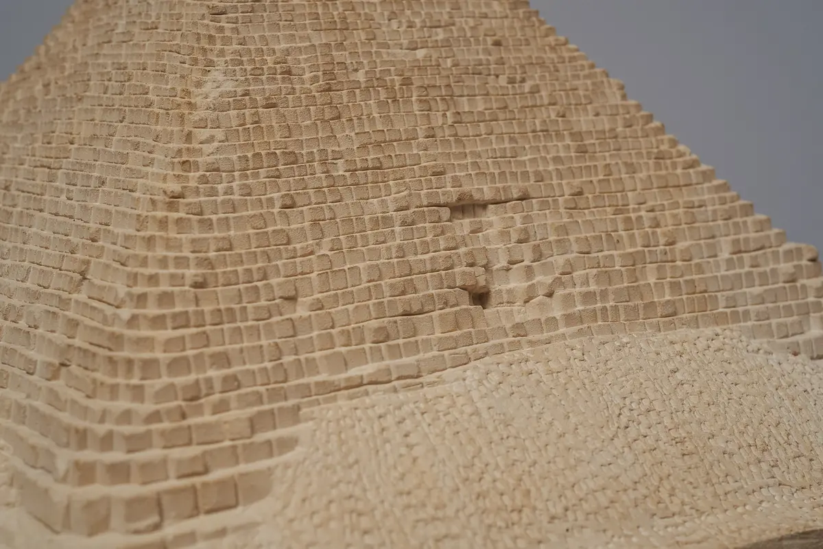 Modell der Cheops-Pyramide
