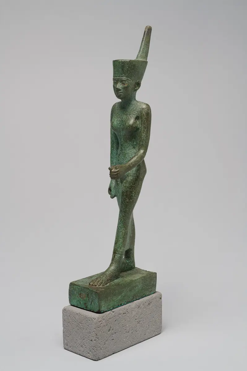 Stehende Göttin Neith