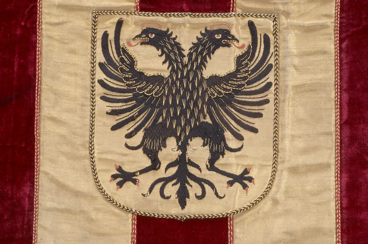 Wappenrock für den Wappenkönig-Herold der Herrschaft Mecheln