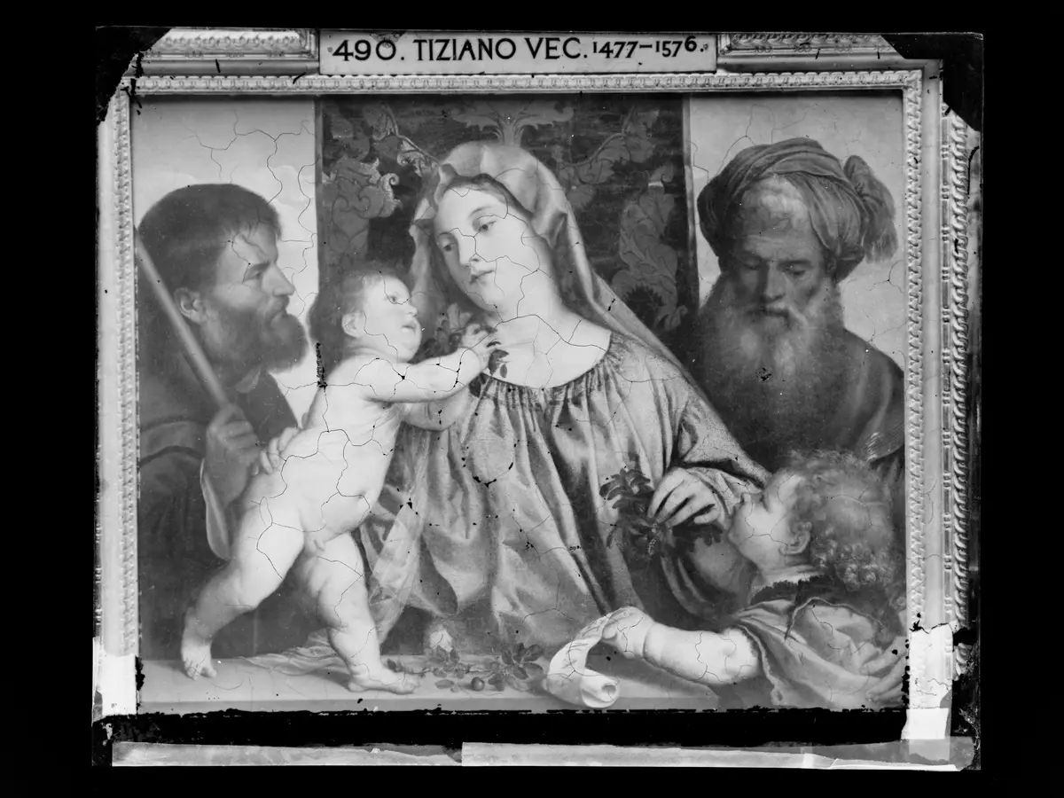 Kirschenmadonna (Links hl. Joseph, rechts Johannesknabe und hl. Zacharias)