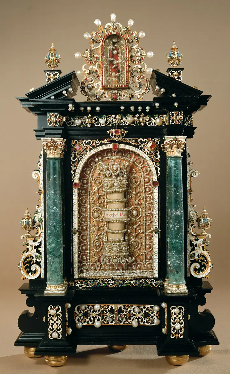 Reliquienaltärchen