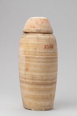 Kanope des Djed-ju-ef-anch mit Deckel in Form eines Menschenkopfes