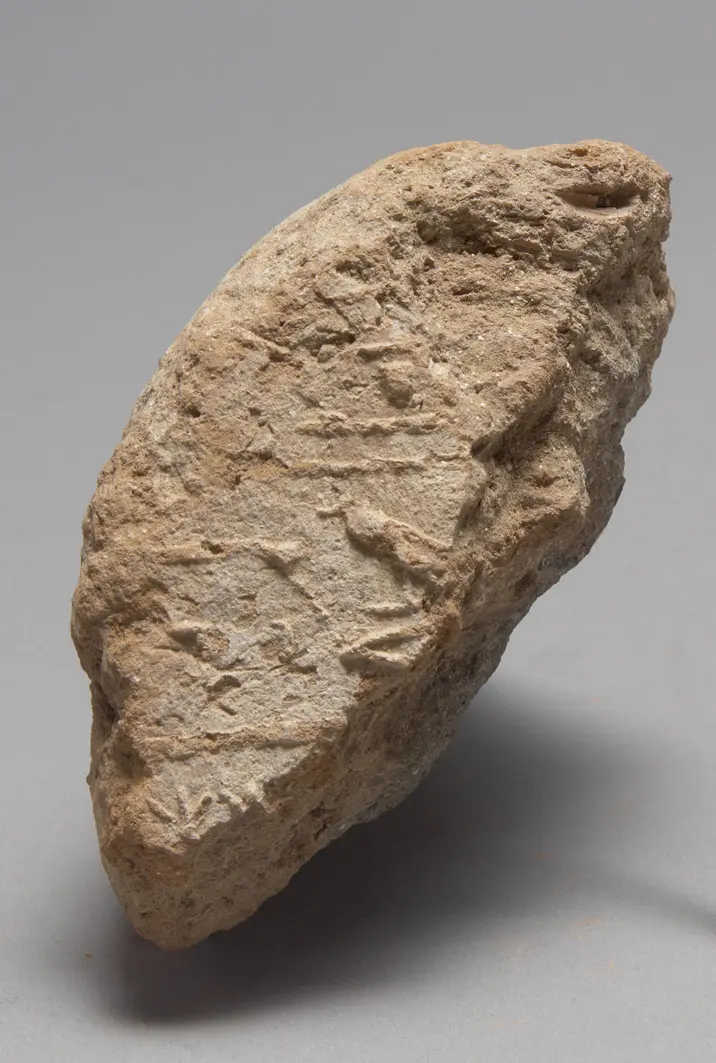 Fragmentierter Grabkegel des Scheschenk