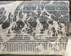 Sarkophag des Priesters Nes-schu-tefnut
