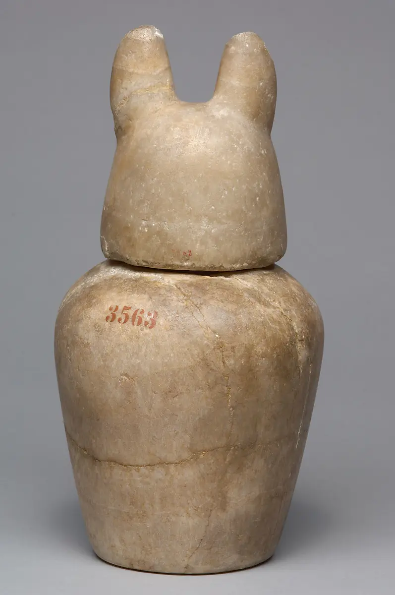 Kanope der Tjes-bastet-peret mit Deckel in Form eines Schakalkopfes