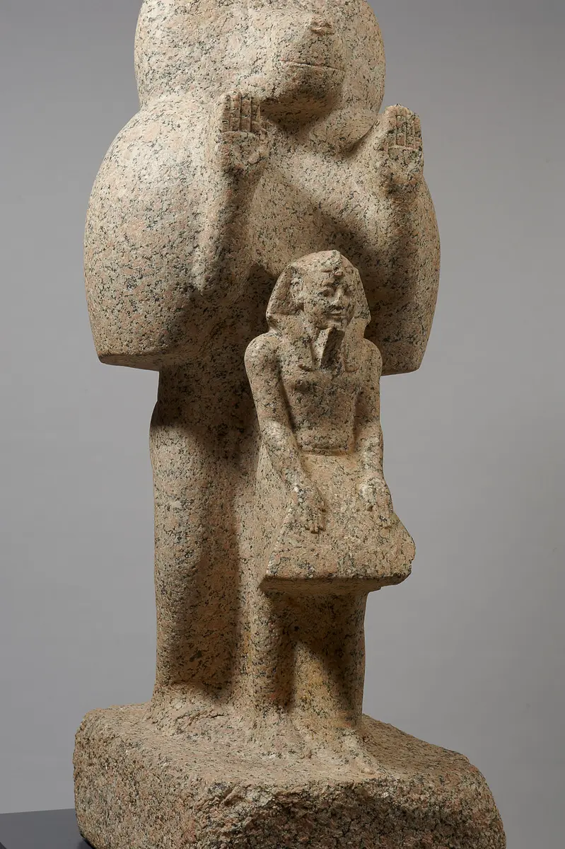 Mantelpavian mit König