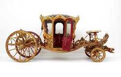 Rokoko-Berline, sogenannter „Prinzen“- oder „Damenwagen“