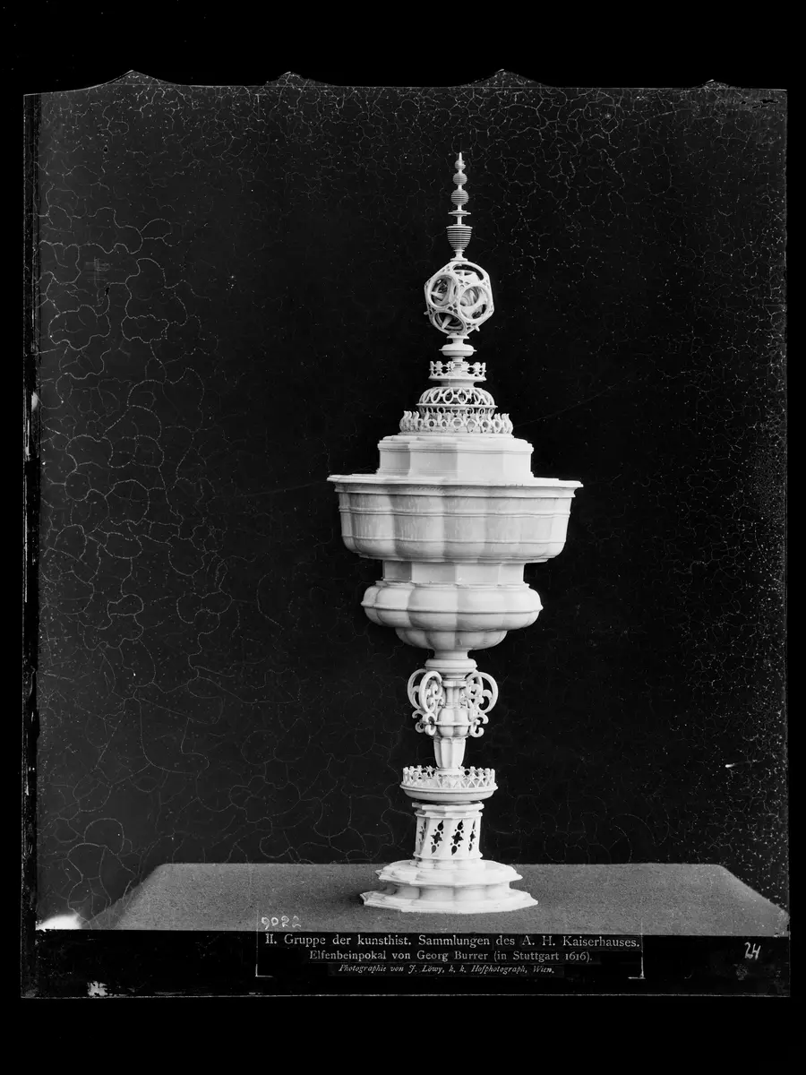 Deckelpokal
