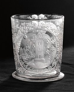 Becher mit Nürnberger Patrizierwappen Harssdörffer und Fürer