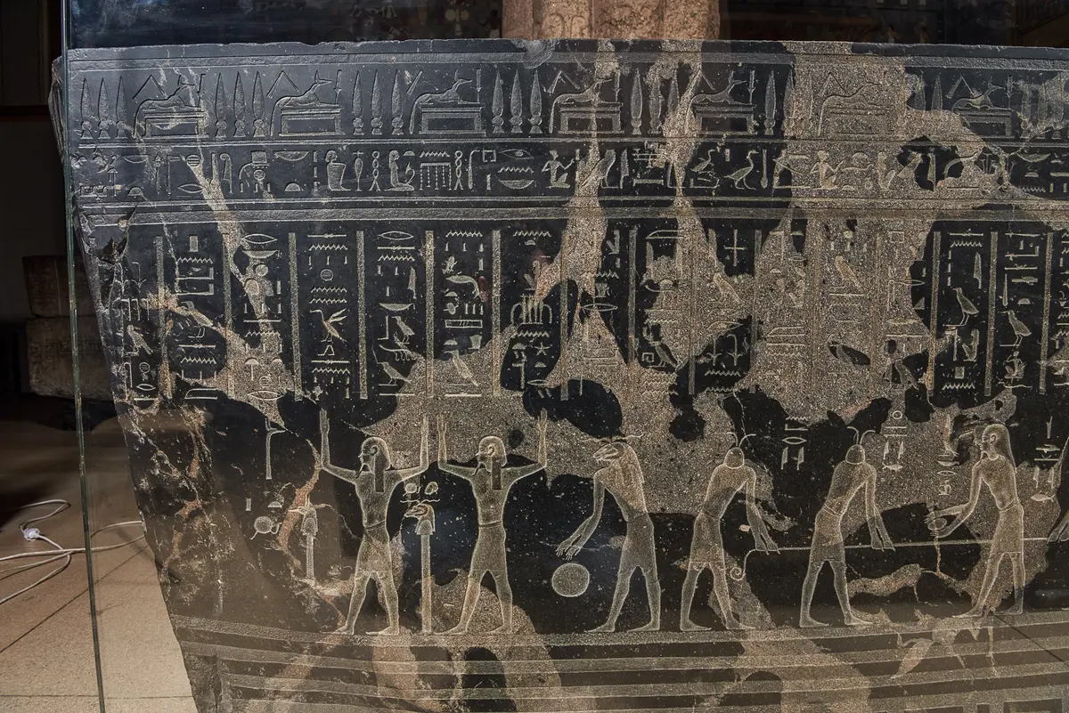 Sarkophag des Priesters Nes-schu-tefnut