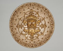 Rundschild aus einem All'antica-Ensemble mit Sturmhaube (A 1348)