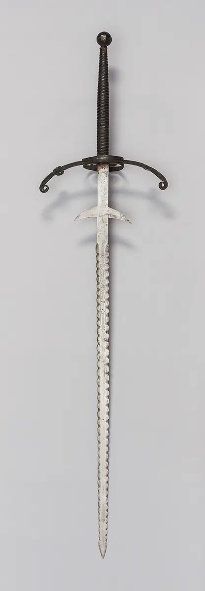 Bihänder mit geflammter Klinge (Flamberg)