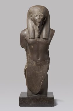 Statue of the god Imi-khent-wer