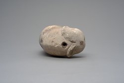 Großer Phallus, Fragment einer Statue?