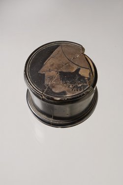 Kopf eines Jünglings mit Helm