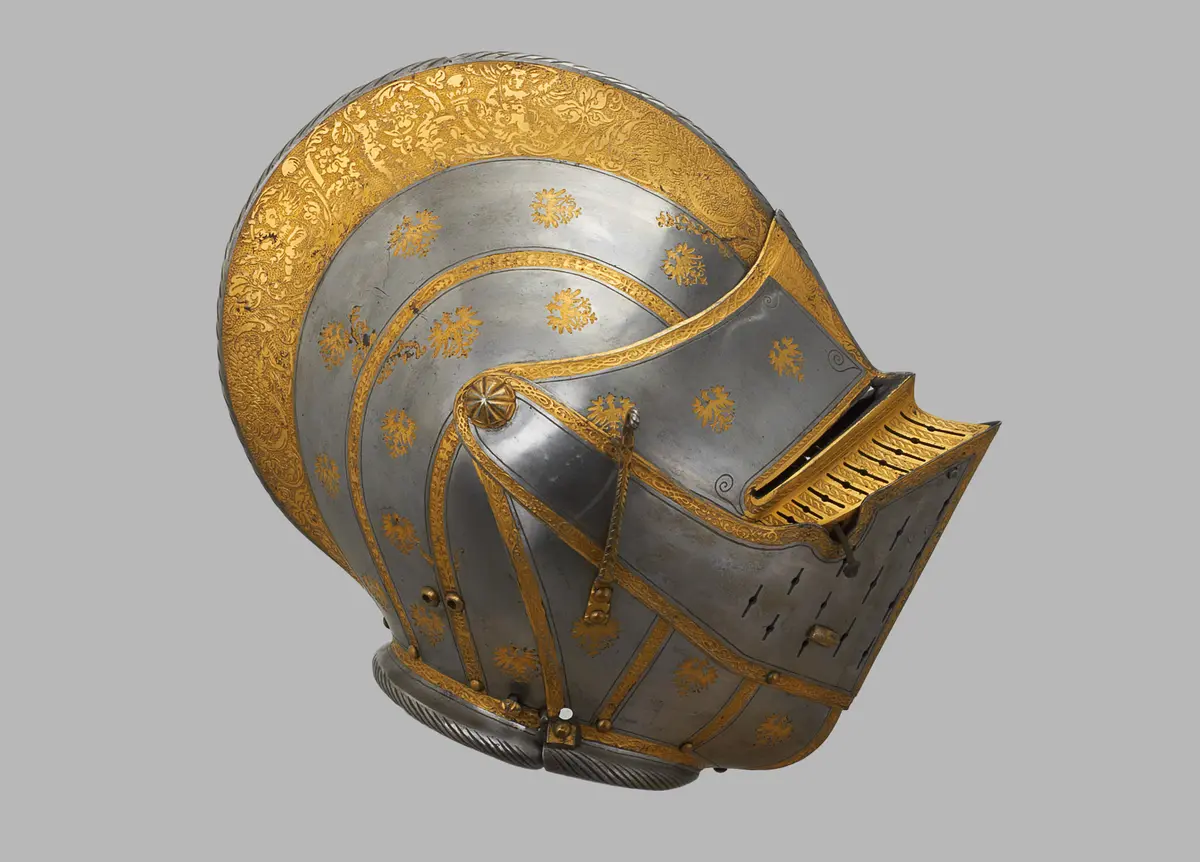 Geschlossener Helm der Adlergarnitur