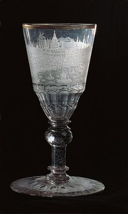 Pokal mit Ansicht der Stadt London und ihres Hafens