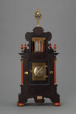 Tischuhr