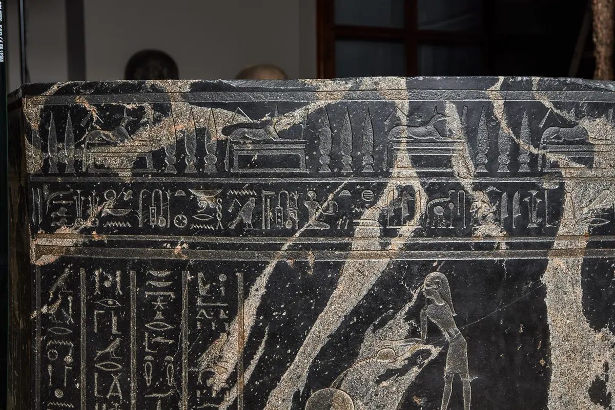 Sarkophag des Priesters Nes-schu-tefnut
