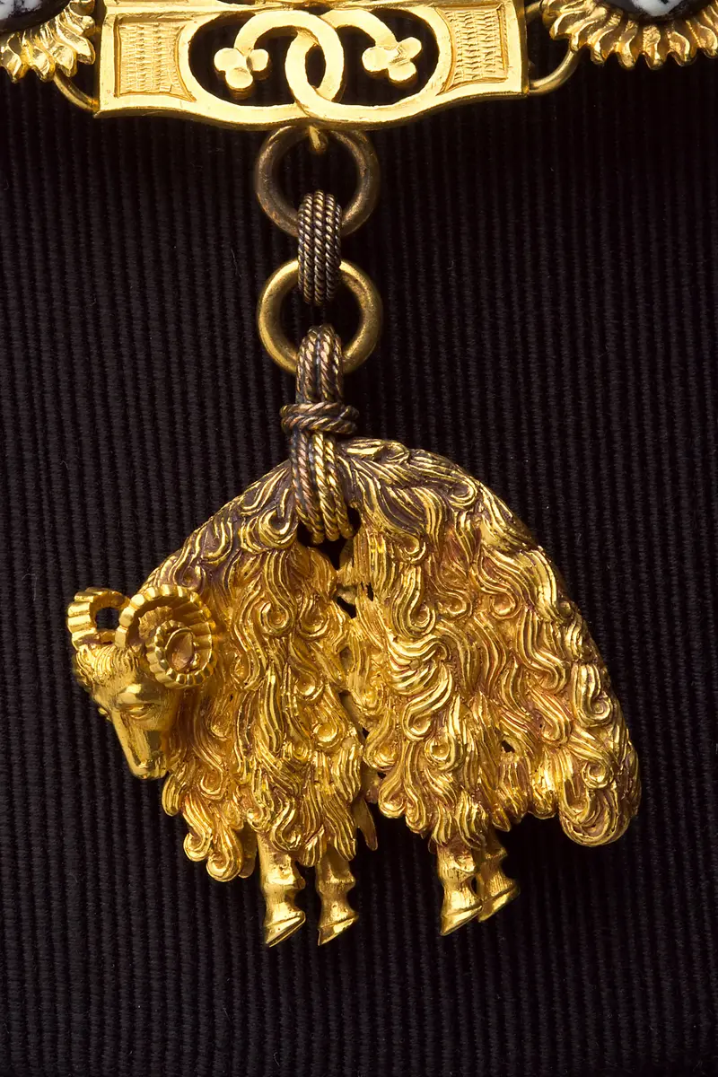 Die Potence (Wappenkette) für den Herold des Ordens vom Goldenen Vlies