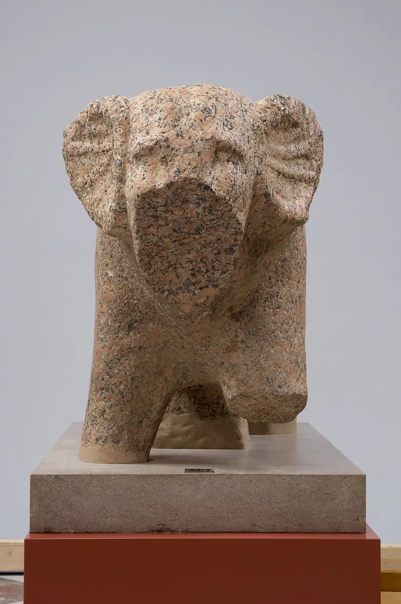 Statue of an elephant