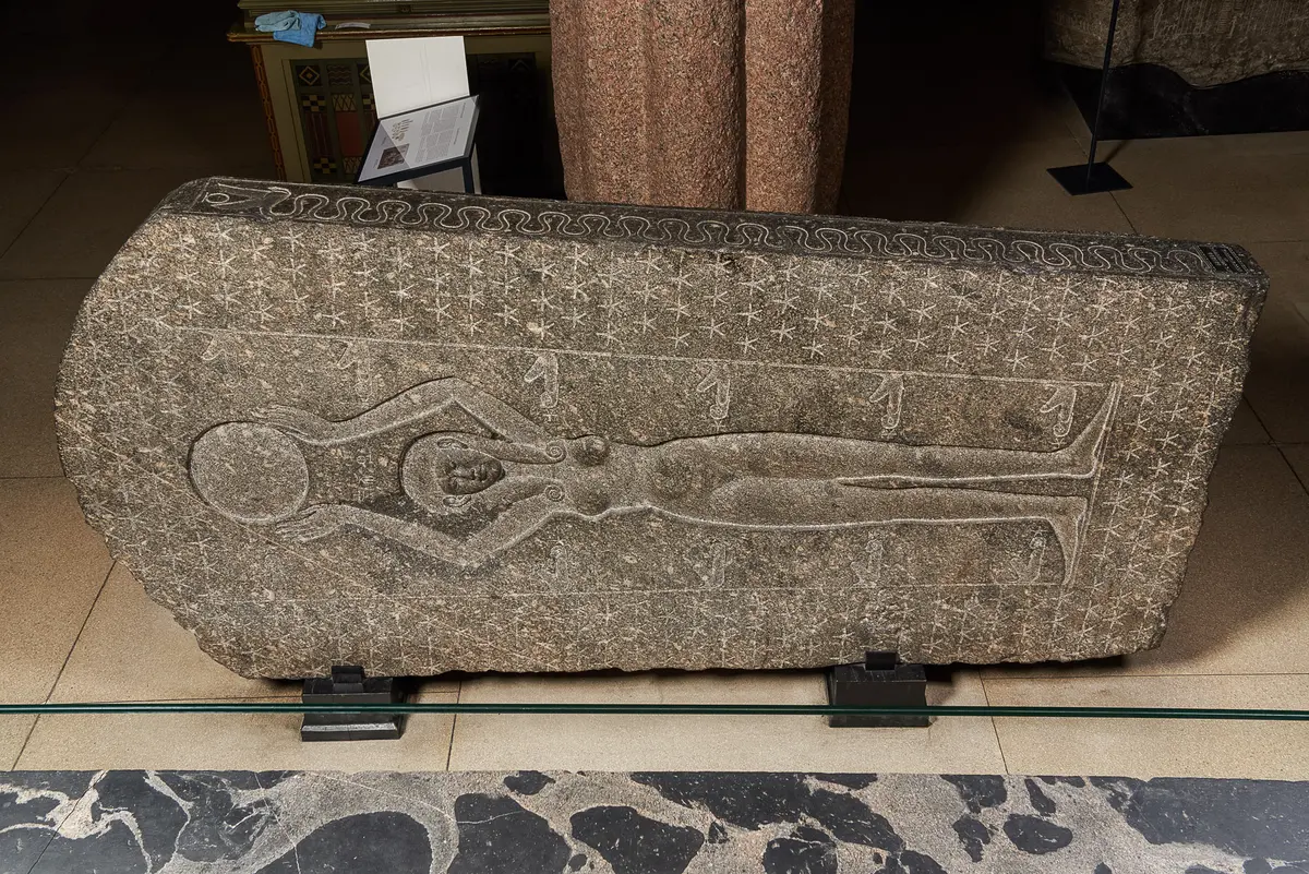 Sarkophag des Priesters Nes-schu-tefnut
