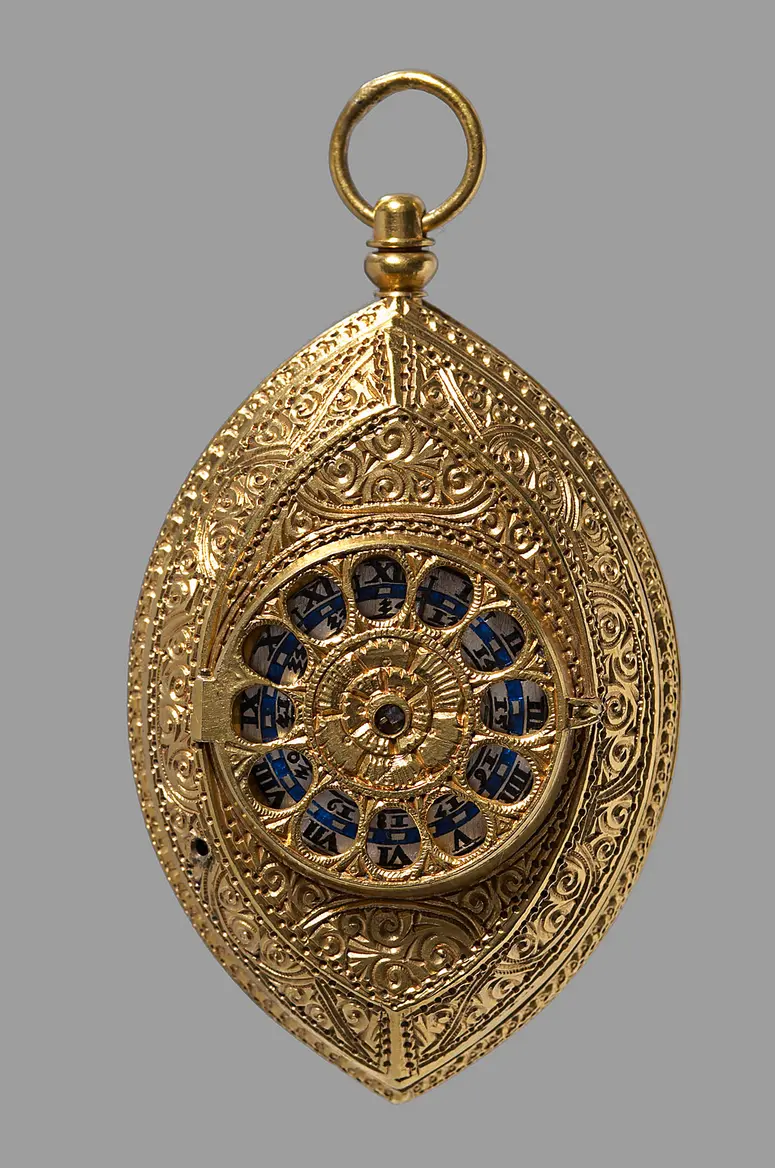 Mandelförmige Anhängeuhr