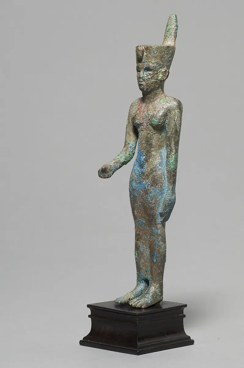 Stehende Göttin Neith