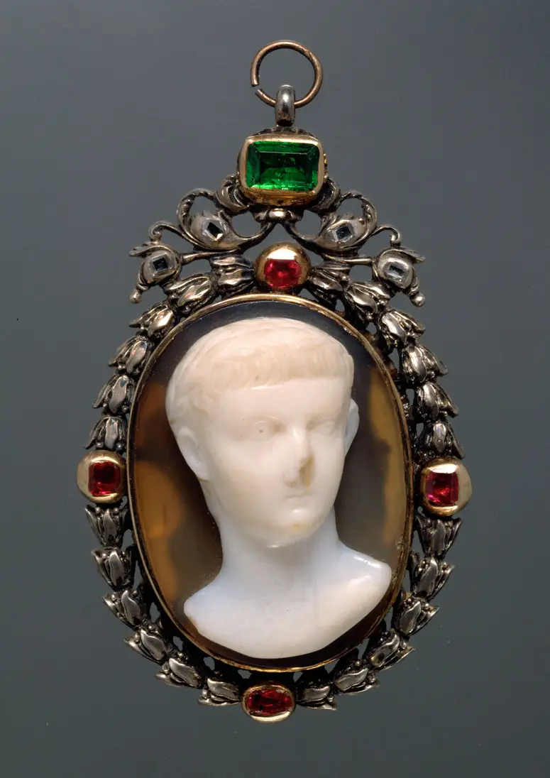 Tiberius mit Lorbeerkranz