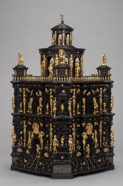 Münzschrank aus dem Besitz Erzherzog Ferdinands II. von Tirol