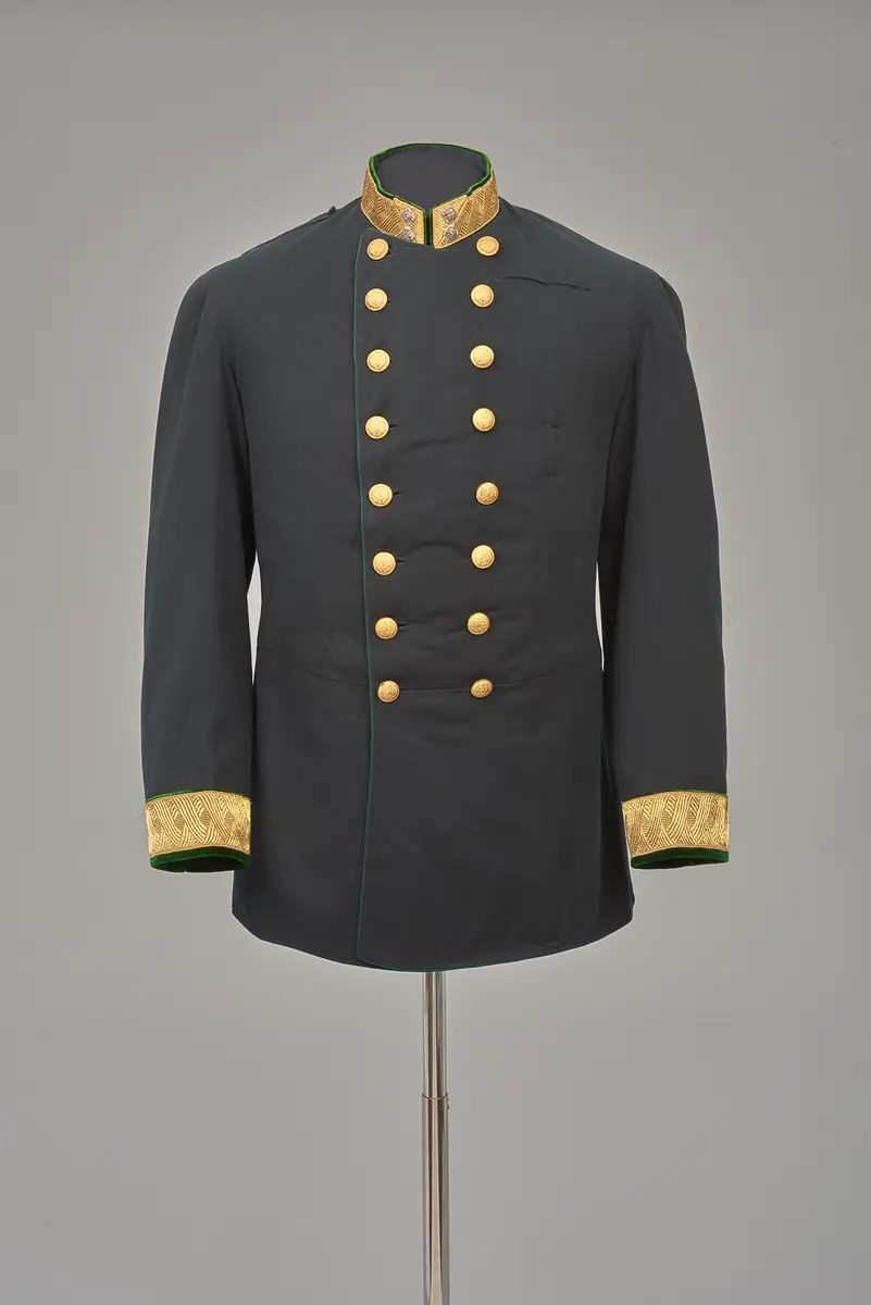 Rock von der Gala-Uniform eines Sektionschefs im Finanz-Ministerium