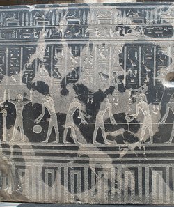 Sarkophag des Priesters Nes-schu-tefnut
