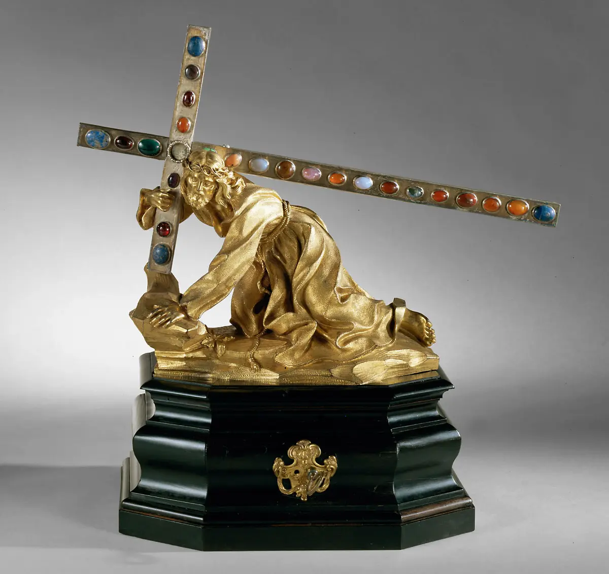 Christus fällt unter dem Kreuz