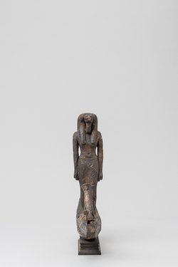 Figur des ibisköpfigen Gottes Thot, in einer Barke stehend