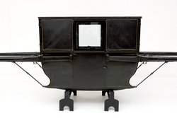 Two-seater travelling-litter