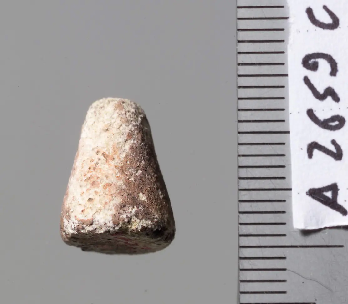 Kleiner kegelförmiger Spielstein