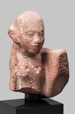 Fragmentierte Statuette einer Amarna-Prinzessin