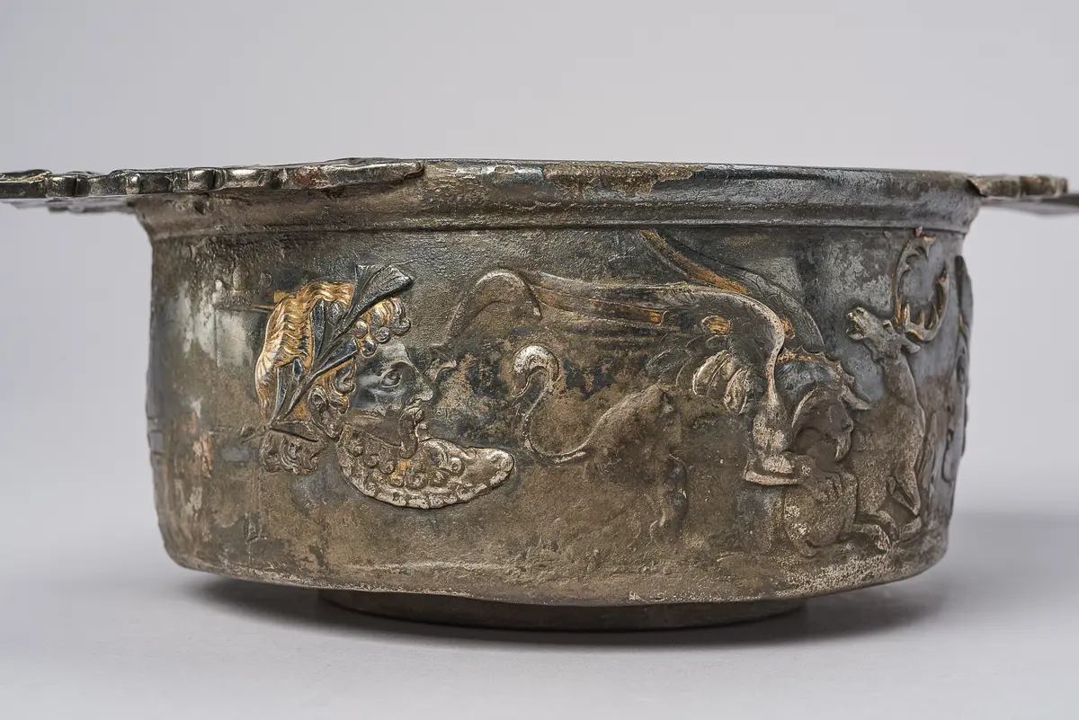 Silberskyphos (Trinkschale) mit Reliefdekor