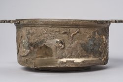 Silberskyphos (Trinkschale) mit Reliefdekor