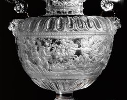 Deckelvase mit zwei Henkeln, sogenannte Bacchusvase