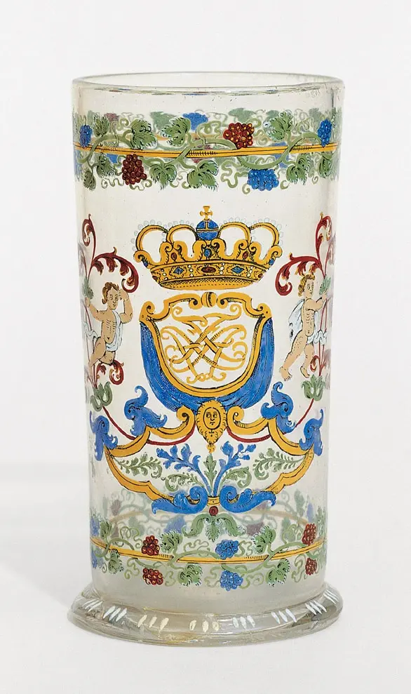 Hofkellereiglas mit Spiegelmonogramm